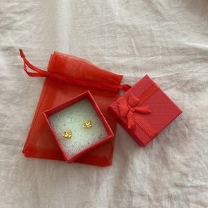 Minimalist heart stud earrings non tarnish